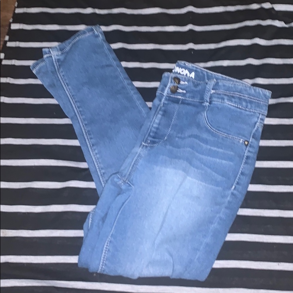 Skinny jeans